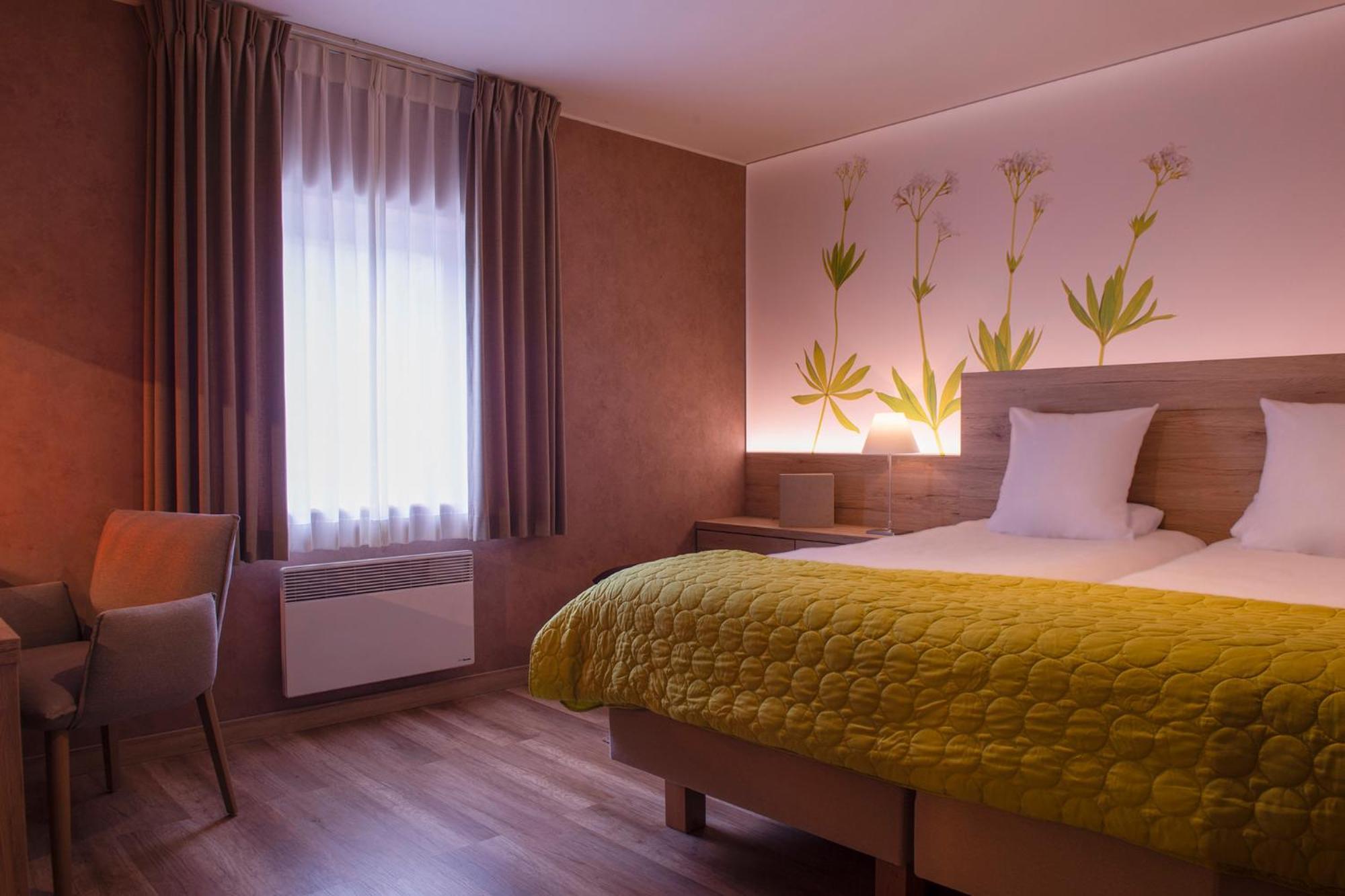Hostellerie Du Peiffeschof, The Originals Relais Арлон Екстериор снимка