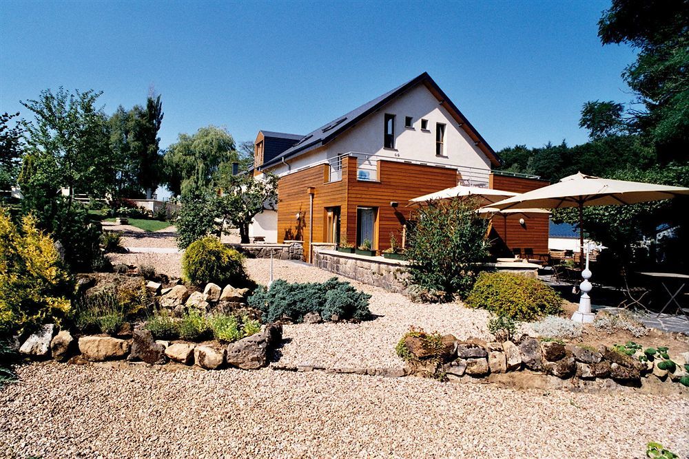 Hostellerie Du Peiffeschof, The Originals Relais Арлон Екстериор снимка