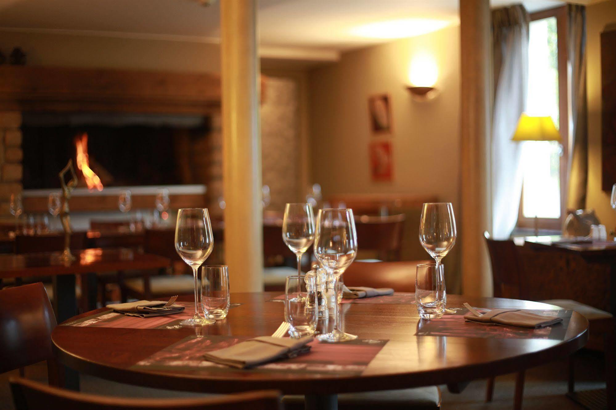 Hostellerie Du Peiffeschof, The Originals Relais Арлон Екстериор снимка